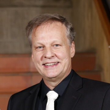 Frank-ohne-Peter_86A6768det-360x360